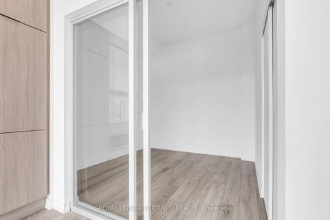 Photo 18 at 919 - 2020 Bathurst Street, Cedarvale, Toronto