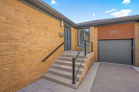 Photo 1 at 272 Searle Avenue, Bathurst Manor, Toronto