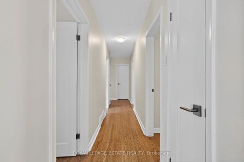 Photo 12 at 272 Searle Avenue, Bathurst Manor, Toronto