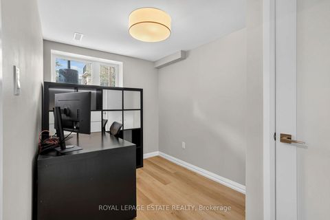 Photo 27 at 272 Searle Avenue, Bathurst Manor, Toronto