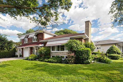 Photo 1 at 2 Faversham Crescent, West Deane, Toronto