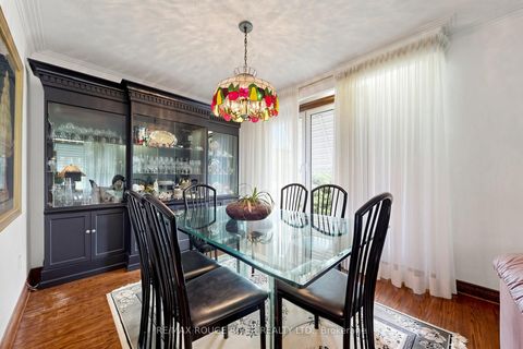 Photo 9 at 2 Faversham Crescent, West Deane, Toronto
