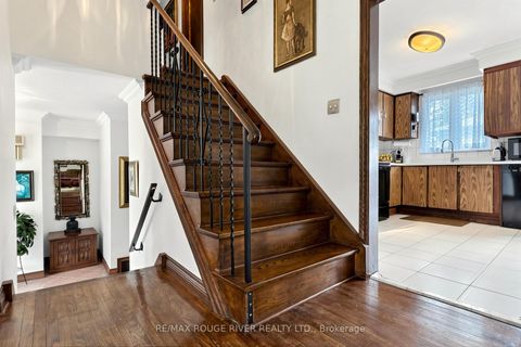 Photo 16 at 2 Faversham Crescent, West Deane, Toronto