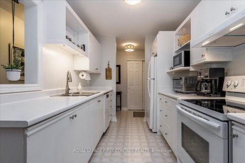 Photo 6 at 102 - 131 Clapperton Street, Wellington, Barrie