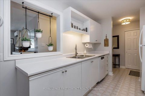 Photo 7 at 102 - 131 Clapperton Street, Wellington, Barrie