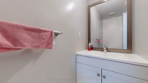 Photo 13 at 18 - 11 Livonia Place, Morningside, Toronto