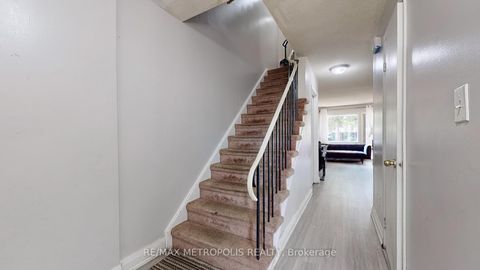 Photo 14 at 18 - 11 Livonia Place, Morningside, Toronto