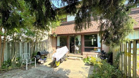 Photo 35 at 18 - 11 Livonia Place, Morningside, Toronto
