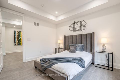 Photo 40 at 3 Bonnyview Drive, Queensway, Toronto