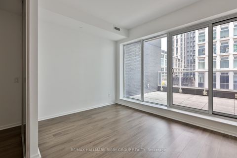 Photo 4 at 422 - 783 Bathurst Street, University, Toronto