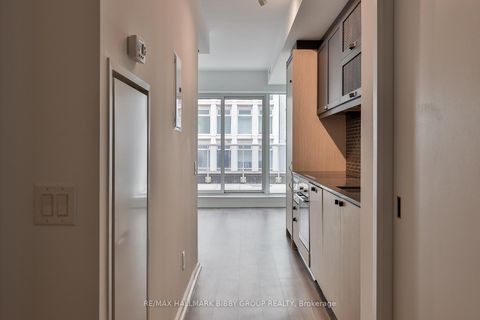 Photo 9 at 422 - 783 Bathurst Street, University, Toronto