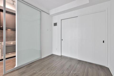 Photo 12 at 422 - 783 Bathurst Street, University, Toronto