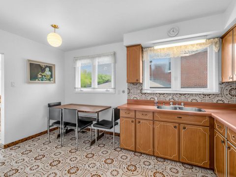 Photo 8 at 12 Goldcrest Boulevard, Rustic, Toronto
