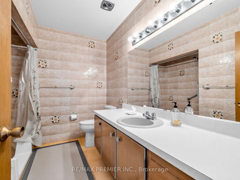 Photo 9 at 12 Goldcrest Boulevard, Rustic, Toronto