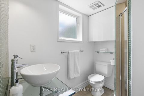Photo 12 at 29 - 31 Foundry Avenue, Junction, Toronto