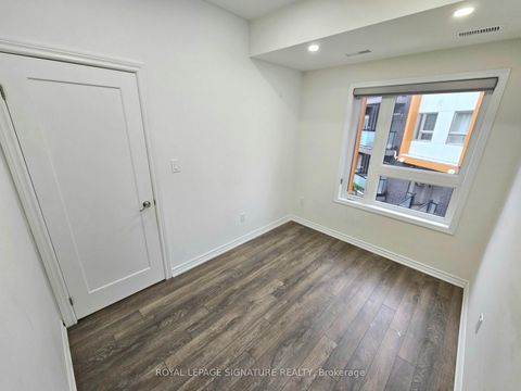 Photo 6 at 337 - 2787 Eglinton Avenue E, Eglinton East, Toronto