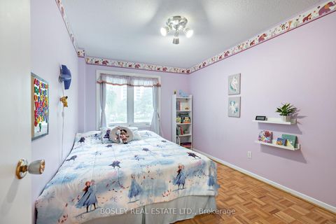 Photo 8 at 6 Markburn Court, West Deane, Toronto