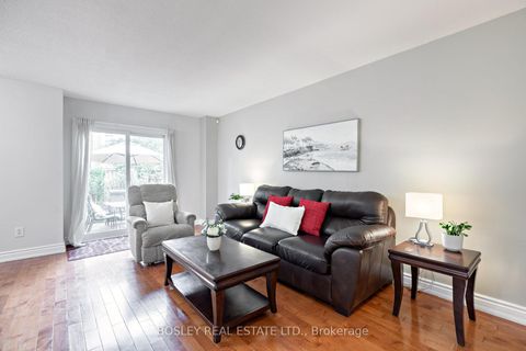 Photo 11 at 6 Markburn Court, West Deane, Toronto