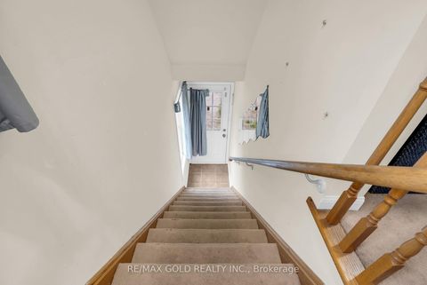 Photo 4 at 4 Ecopark Gate, Rouge E11, Toronto