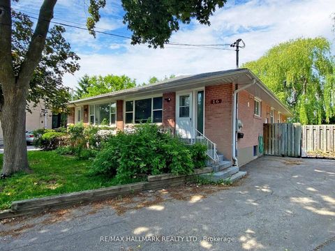 Photo 0 at 16 Dunboyne Court, Branson, Toronto