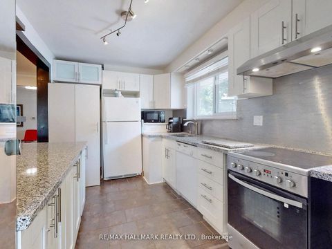 Photo 28 at 16 Dunboyne Court, Branson, Toronto