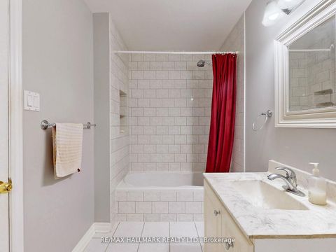 Photo 37 at 16 Dunboyne Court, Branson, Toronto
