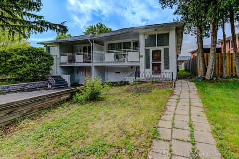 Photo 2 at 69 Castlebury Crescent, Steeles, Toronto