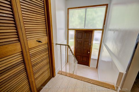 Photo 4 at 69 Castlebury Crescent, Steeles, Toronto