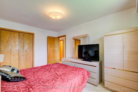 Photo 12 at 69 Castlebury Crescent, Steeles, Toronto