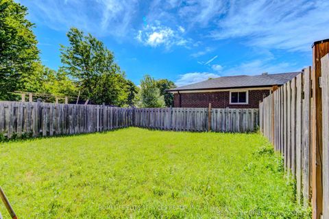 Photo 24 at 69 Castlebury Crescent, Steeles, Toronto