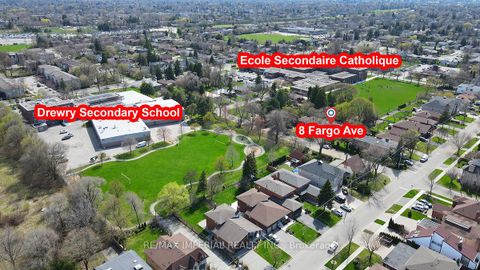 Photo 1 at 8 Fargo Avenue, Newtonbrook West, Toronto