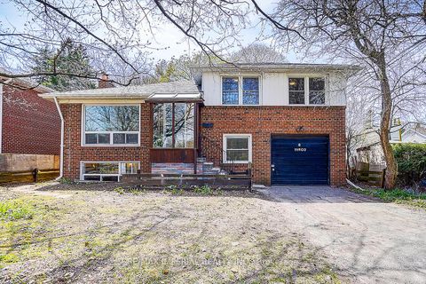 Photo 7 at 8 Fargo Avenue, Newtonbrook West, Toronto
