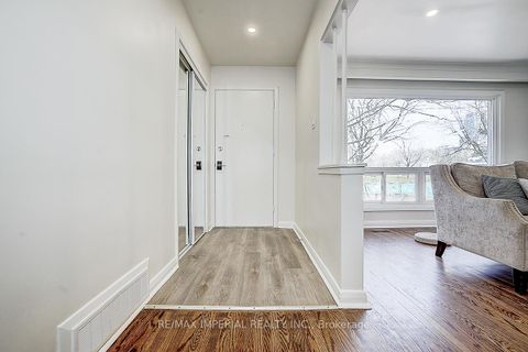 Photo 8 at 8 Fargo Avenue, Newtonbrook West, Toronto