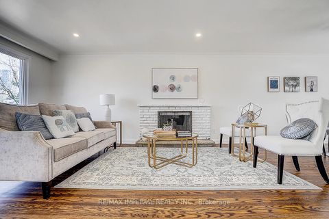 Photo 10 at 8 Fargo Avenue, Newtonbrook West, Toronto