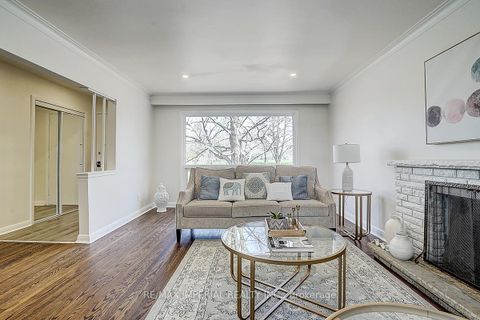 Photo 11 at 8 Fargo Avenue, Newtonbrook West, Toronto