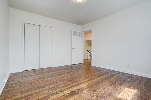 Photo 26 at 8 Fargo Avenue, Newtonbrook West, Toronto