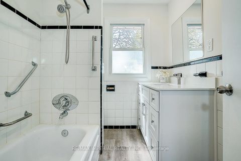 Photo 34 at 8 Fargo Avenue, Newtonbrook West, Toronto