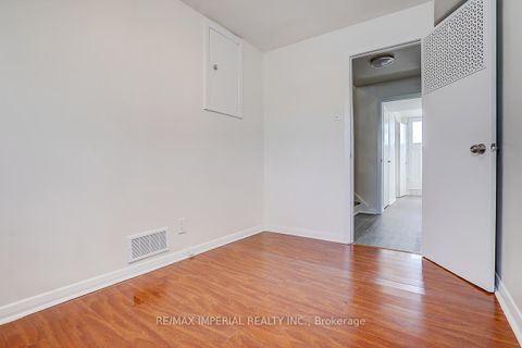 Photo 39 at 8 Fargo Avenue, Newtonbrook West, Toronto