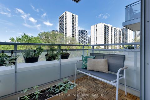 Photo 13 at 532 - 1830 Bloor Street W, High Park North, Toronto