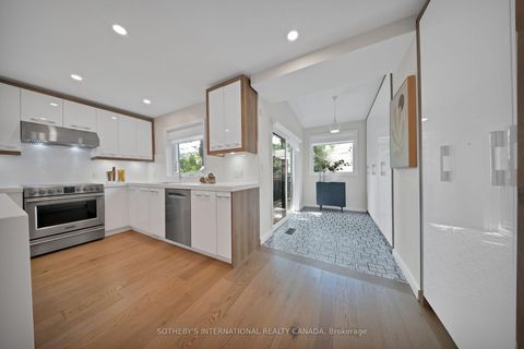 Photo 19 at 32 Eaton Avenue, Danforth, Toronto