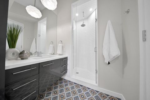 Photo 30 at 32 Eaton Avenue, Danforth, Toronto