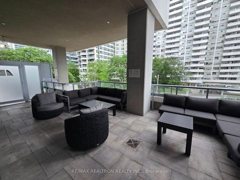 Photo 9 at 2120 - 50 Dunfield Avenue, Mount Pleasant West, Toronto