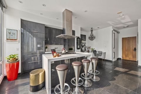 Photo 9 at PH01 - 1 Market Street, Waterfront Communities C8, Toronto