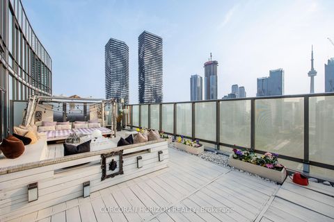 Photo 16 at PH01 - 1 Market Street, Waterfront Communities C8, Toronto