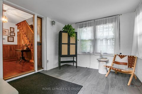 Photo 1 at 30 Chaplin Crescent, Eglinton, Toronto