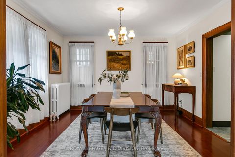 Photo 13 at 30 Chaplin Crescent, Eglinton, Toronto