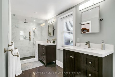 Photo 29 at 30 Chaplin Crescent, Eglinton, Toronto