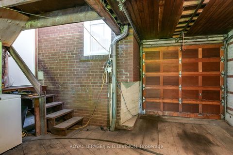 Photo 36 at 30 Chaplin Crescent, Eglinton, Toronto