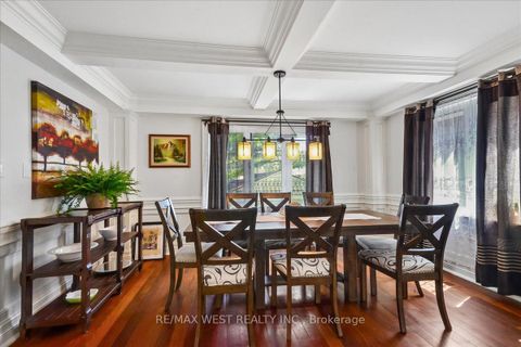 Photo 5 at 11 Hillcroft Drive, City Centre West, Toronto