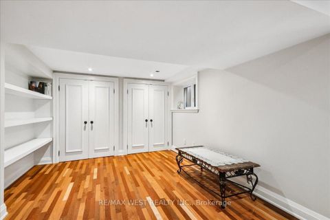 Photo 17 at 11 Hillcroft Drive, City Centre West, Toronto